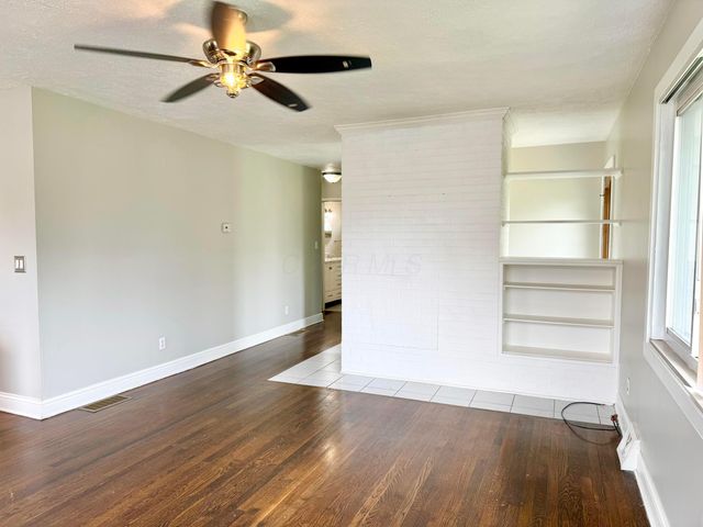 305 Danhurst Road, Columbus, OH 43228