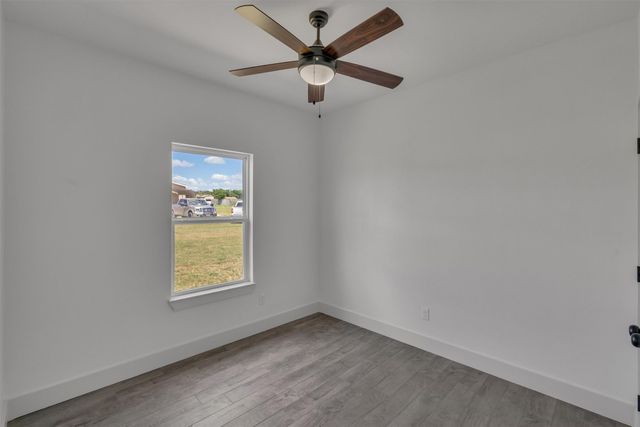 512 Don Lane, Itasca, TX 76055