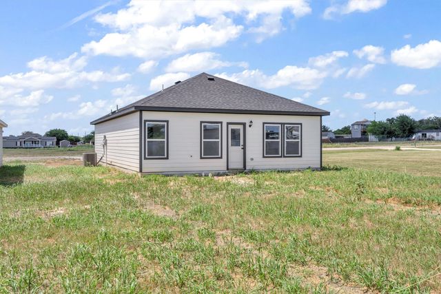 512 Don Lane, Itasca, TX 76055