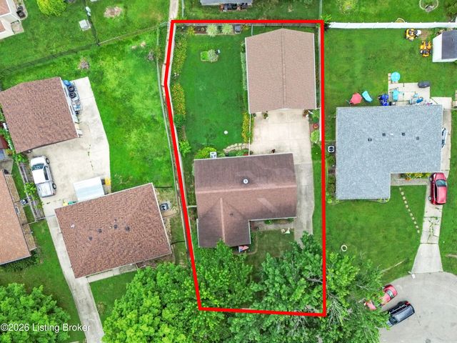 10902 Marbado Ct, Louisville, KY 40229