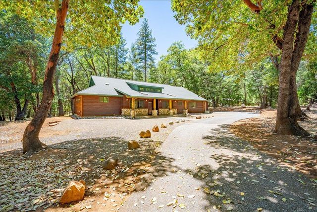 5109 Crestline Dr, Foresthill, CA 95631