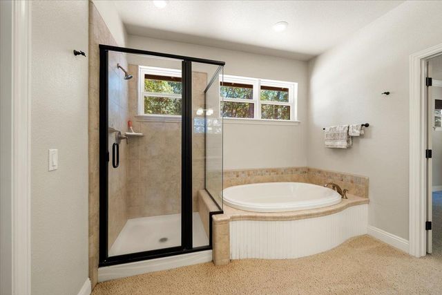 5109 Crestline Dr, Foresthill, CA 95631