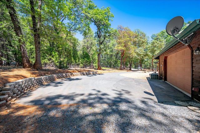 5109 Crestline Dr, Foresthill, CA 95631