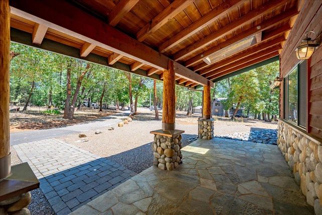 5109 Crestline Dr, Foresthill, CA 95631