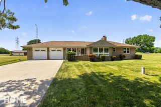825 N State Road, Owosso, MI 48867