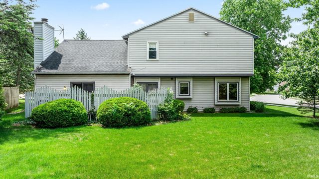 10028 Hidden Meadows Place, Fort Wayne, IN 46825