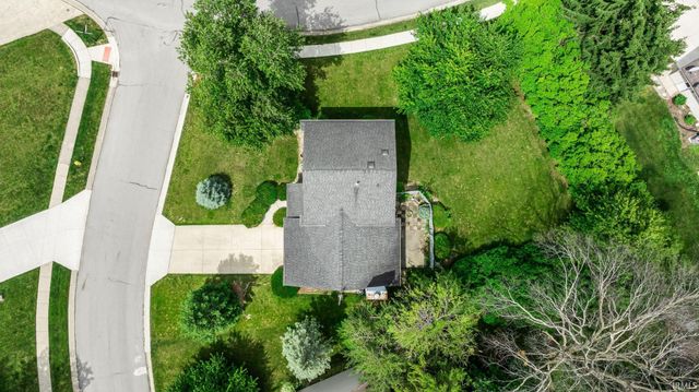 10028 Hidden Meadows Place, Fort Wayne, IN 46825