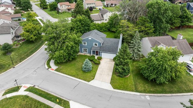 10028 Hidden Meadows Place, Fort Wayne, IN 46825