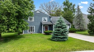 10028 Hidden Meadows Place, Fort Wayne, IN 46825