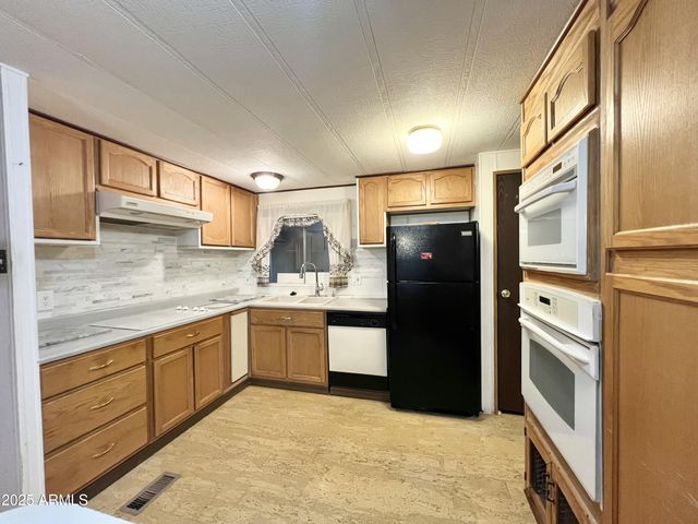 10201 N 99TH Avenue 160, Peoria, AZ 85345