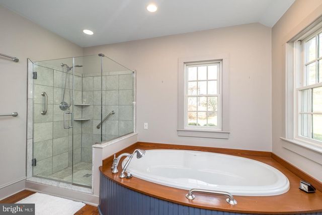 4936 CURLY HILL RD, Doylestown, PA 18902