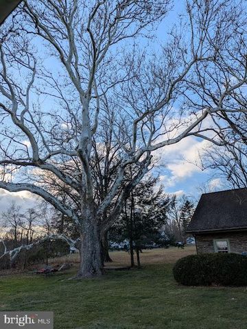 4936 CURLY HILL RD, Doylestown, PA 18902