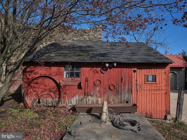 4936 CURLY HILL RD, Doylestown, PA 18902