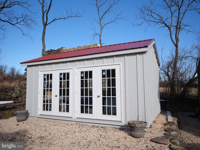 4936 CURLY HILL RD, Doylestown, PA 18902