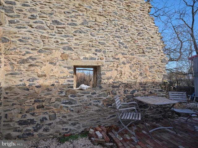 4936 CURLY HILL RD, Doylestown, PA 18902