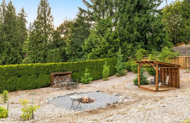 17048 183rd Place NE, Woodinville, WA 98072