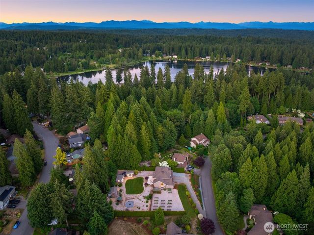17048 183rd Place NE, Woodinville, WA 98072