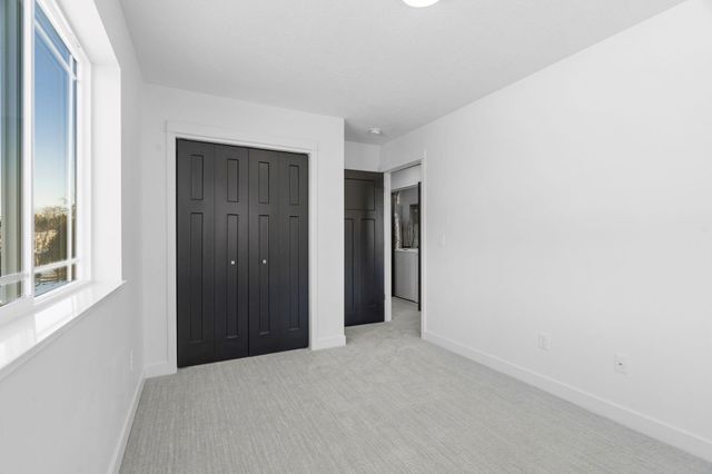 425 W 8th Street 19, New Richmond, WI 54017