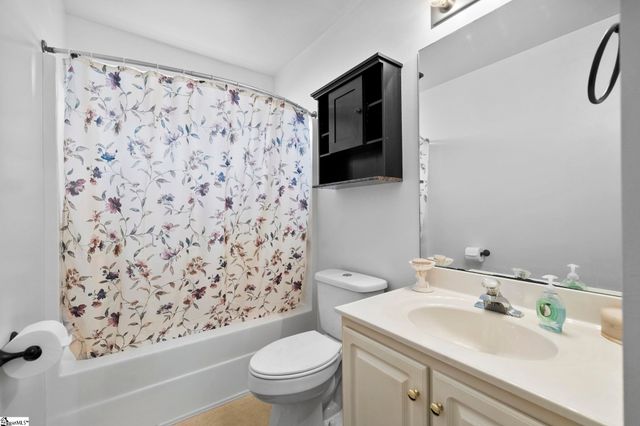 1708 Sweet Apple Court, Fountain Inn, SC 29644