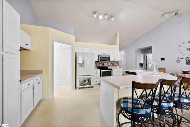 1708 Sweet Apple Court, Fountain Inn, SC 29644