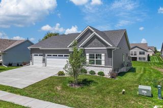 1708 CONOR Court, Clinton, IA 52732