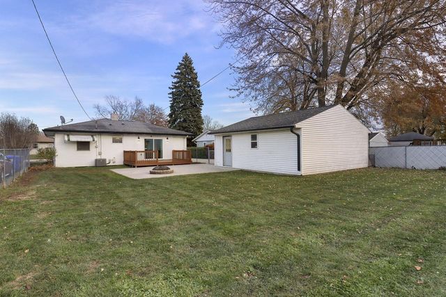 8542 19th AVENUE, Kenosha, WI 53143