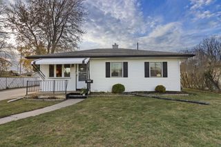 8542 19th AVENUE, Kenosha, WI 53143