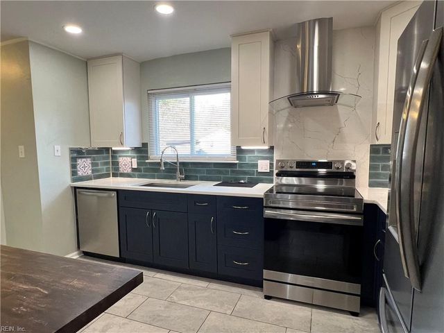 424 Old Forge Court CT, Virginia Beach, VA 23452