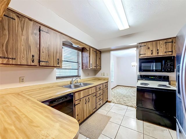1104 77TH STREET NW, Bradenton, FL 34209