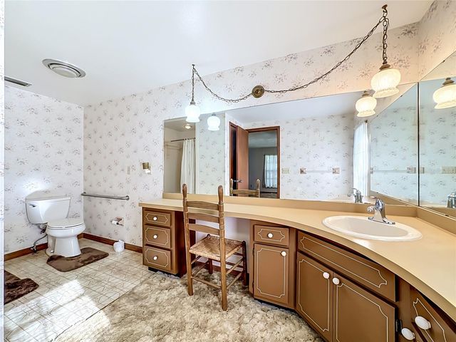 1104 77TH STREET NW, Bradenton, FL 34209