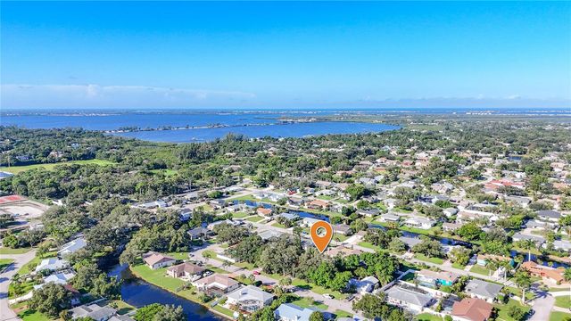 1104 77TH STREET NW, Bradenton, FL 34209