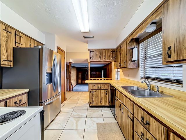 1104 77TH STREET NW, Bradenton, FL 34209