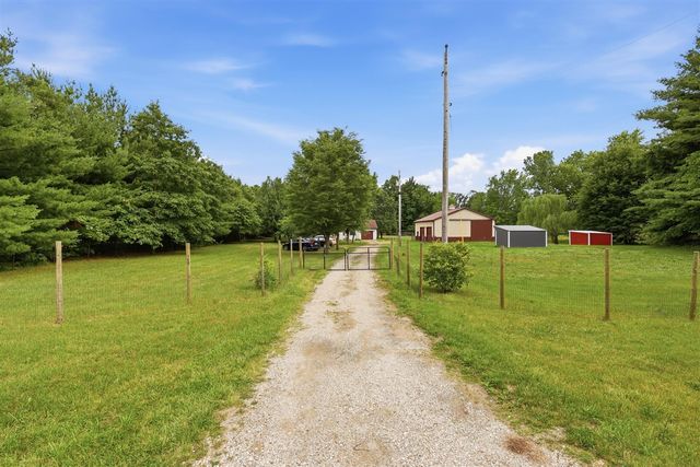 5850 E Napier Avenue, Benton Harbor, MI 49022
