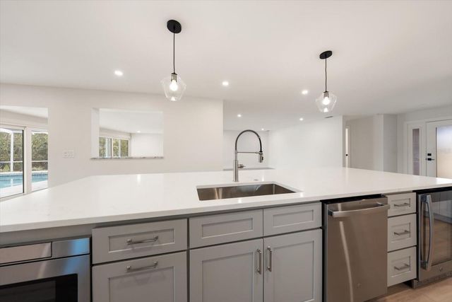 6667 GREENBRIER DRIVE, Seminole, FL 33777