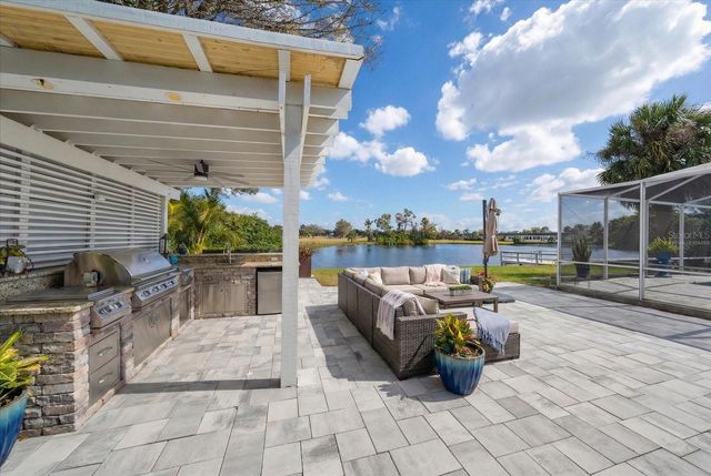 6667 GREENBRIER DRIVE, Seminole, FL 33777