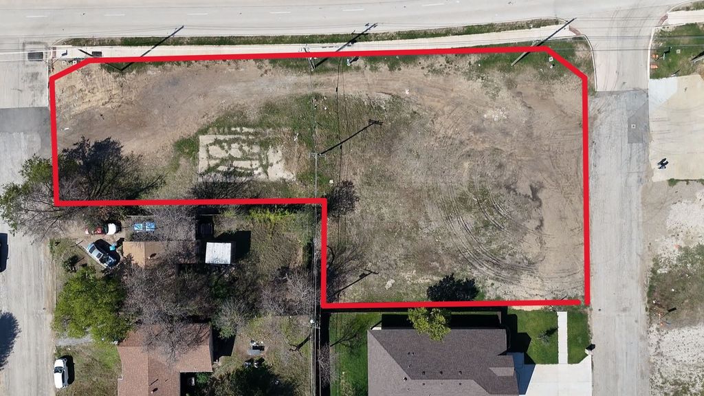 5400 David Strickland Road, Fort Worth, TX 76119 — photo 2