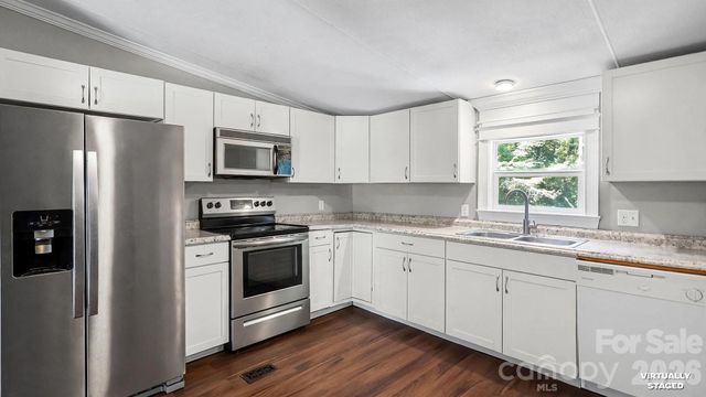 111 Patrice Place, Mooresville, NC 28115