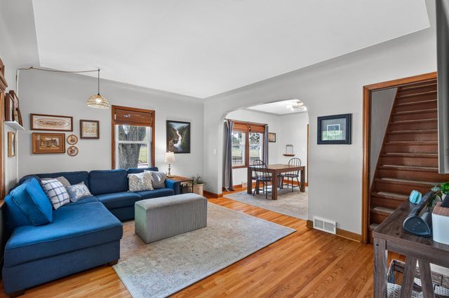 1117 Stryker Avenue, West Saint Paul, MN 55118