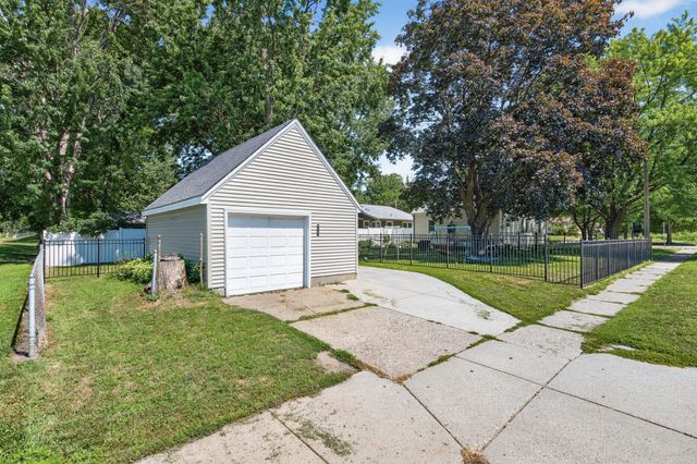 1117 Stryker Avenue, West Saint Paul, MN 55118