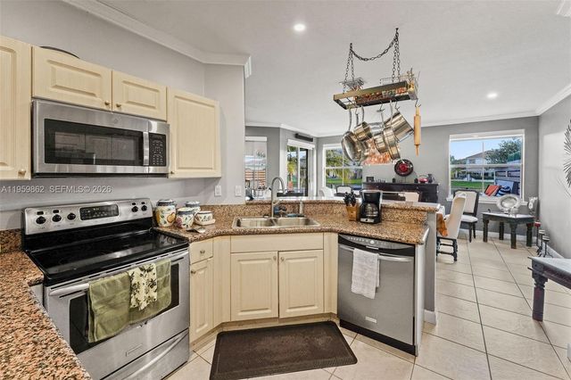 11258 NW 47th Ln, Doral, FL 33178