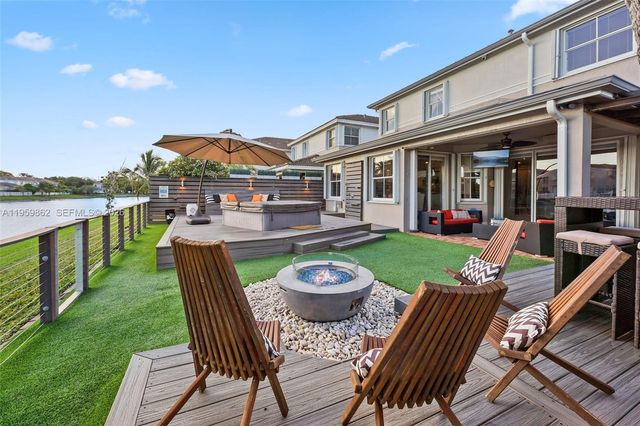 11258 NW 47th Ln, Doral, FL 33178