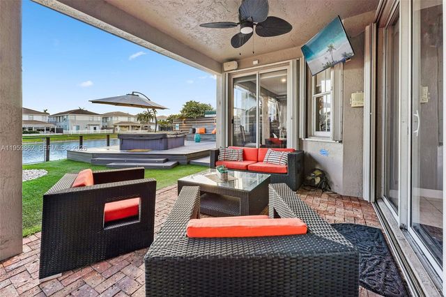 11258 NW 47th Ln, Doral, FL 33178