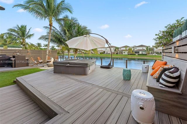 11258 NW 47th Ln, Doral, FL 33178