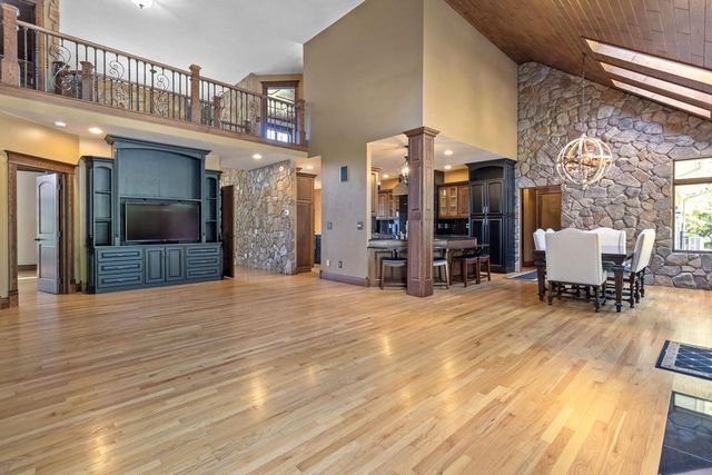 1803 Ironwood PLACE, Onalaska, WI 54650