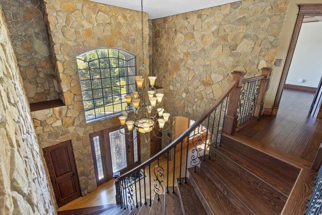 1803 Ironwood PLACE, Onalaska, WI 54650