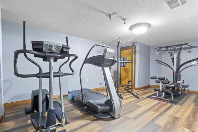 1803 Ironwood PLACE, Onalaska, WI 54650