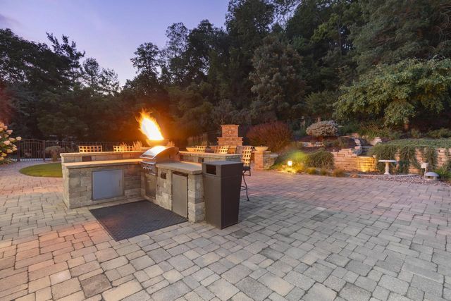 1803 Ironwood PLACE, Onalaska, WI 54650