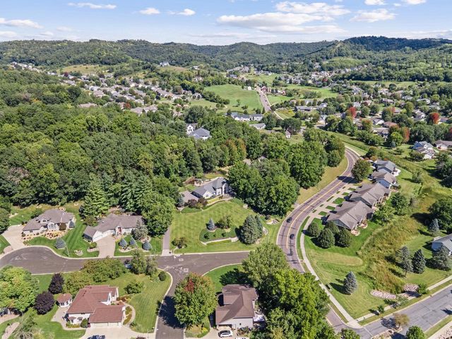 1803 Ironwood PLACE, Onalaska, WI 54650