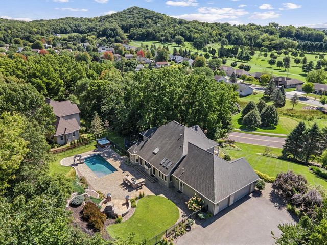 1803 Ironwood PLACE, Onalaska, WI 54650