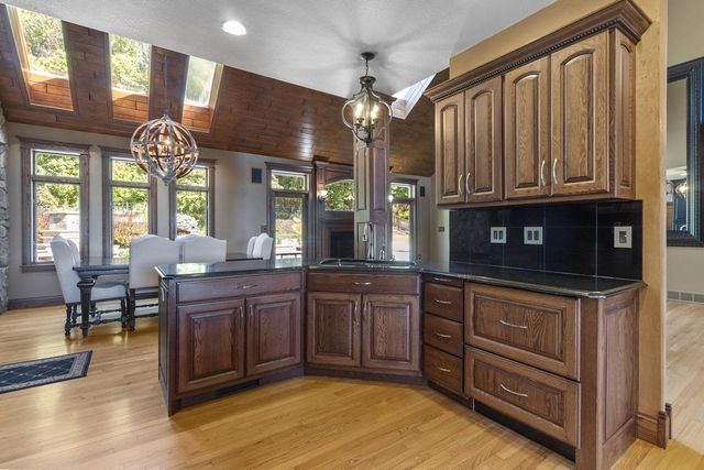 1803 Ironwood PLACE, Onalaska, WI 54650